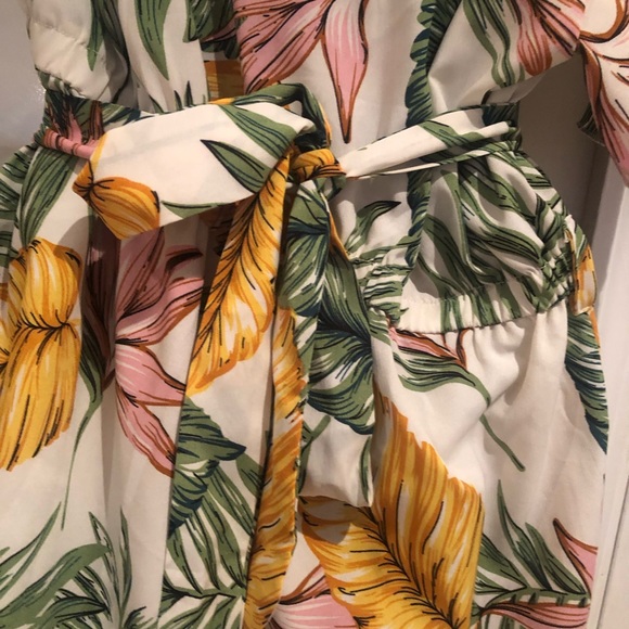 Floral Romper - Picture 4 of 6